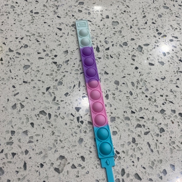 6 pack Rainbow Poppet Set! - Picture 6 of 7